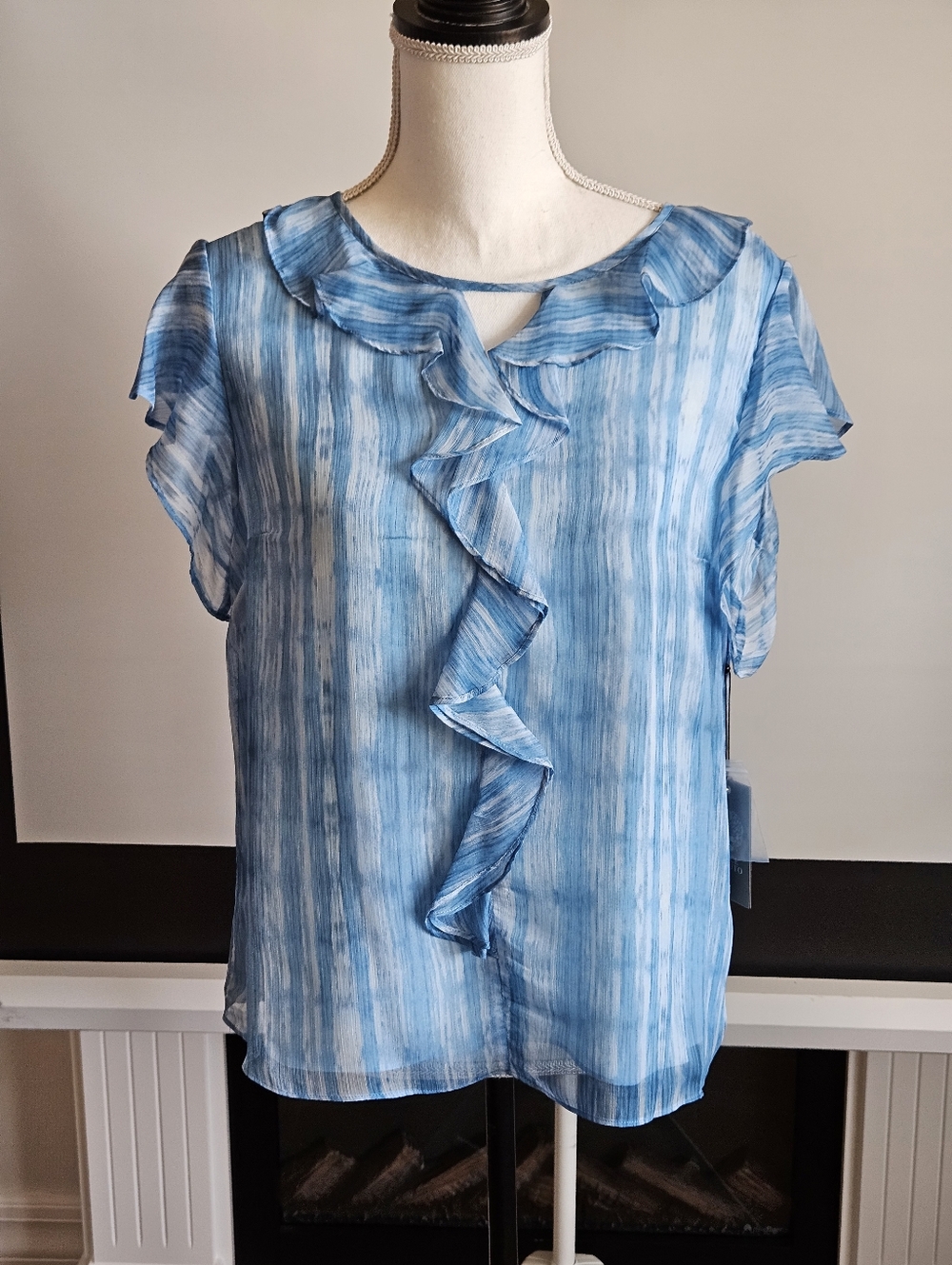 Vince Camuto Blue/white Top S. US 4-6‎ NWT